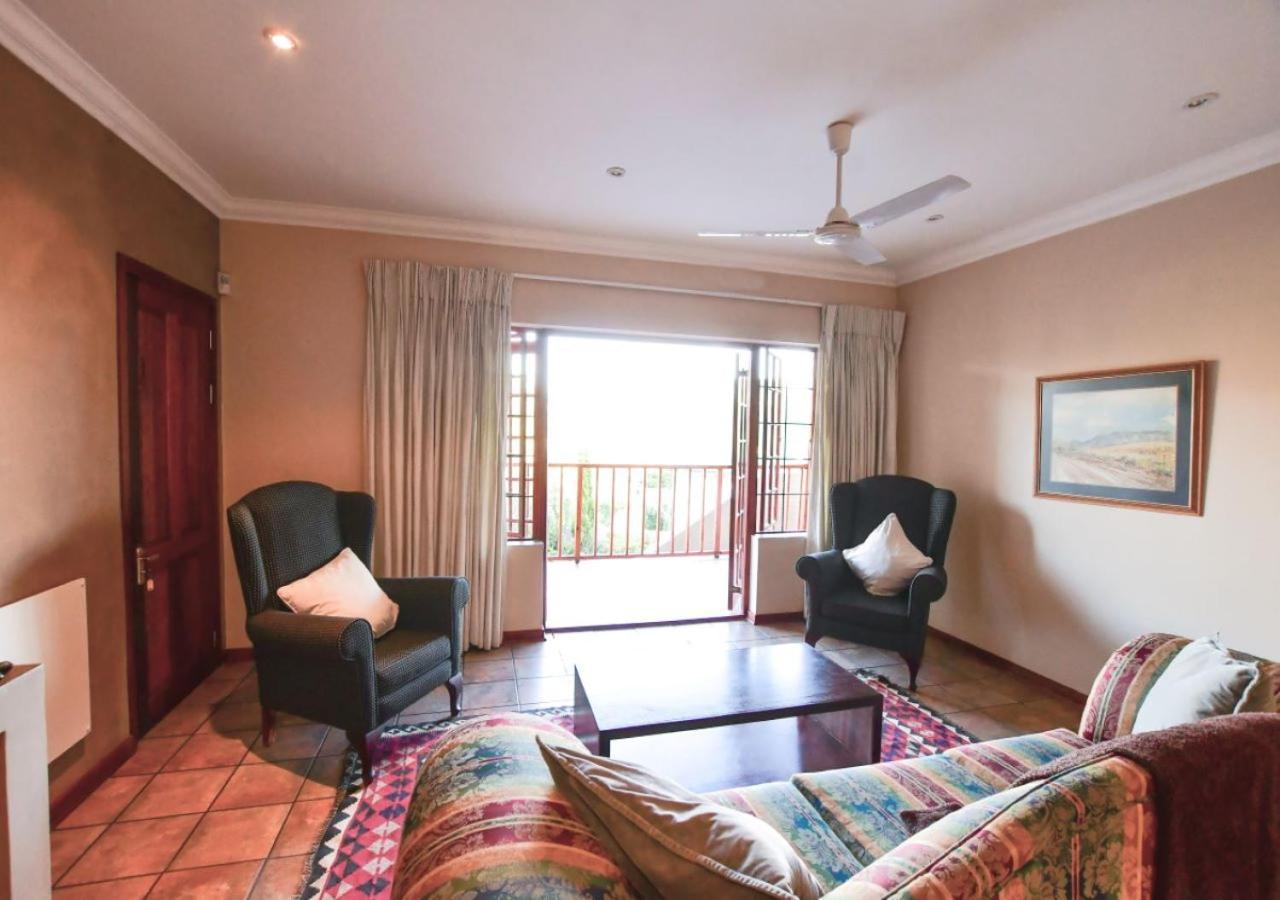 The Clarens Place Bagian luar foto