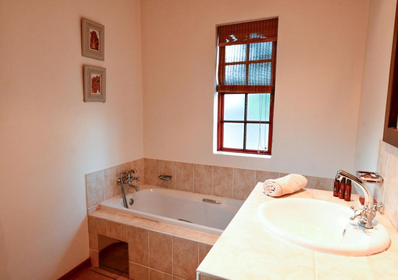 The Clarens Place Bagian luar foto